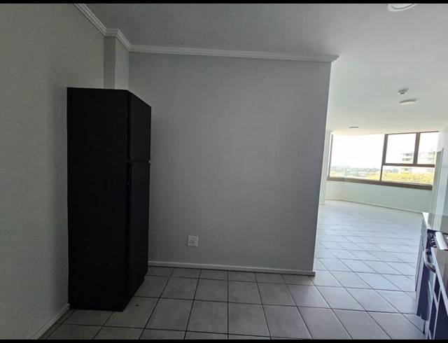 2 BEDROOM PROPERTY TO RENT IN FLORIDA